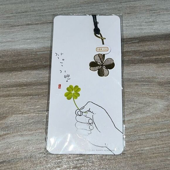 Bookzzi 18kt Gold Plated Bookmark Good Luck Four Leaf Clover Yellow Gold Classic - Picture 1 of 7